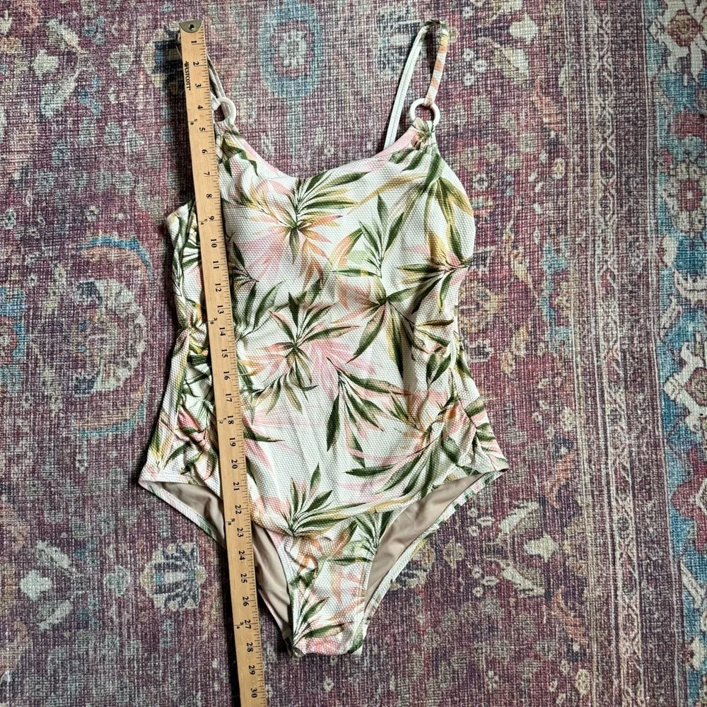 Shade and Shore Women’s Large Tropical Leaf Print Swimsuit
